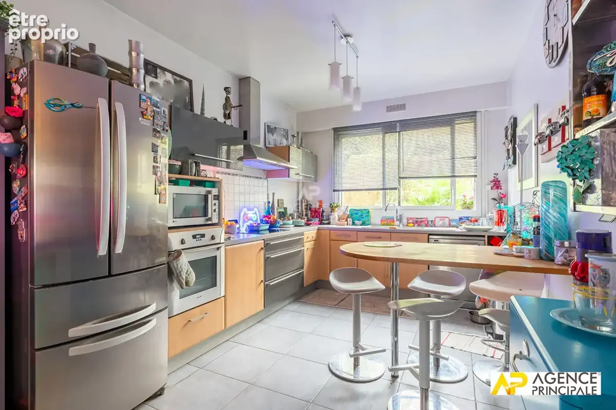 Appartement à LE MESNIL-LE-ROI