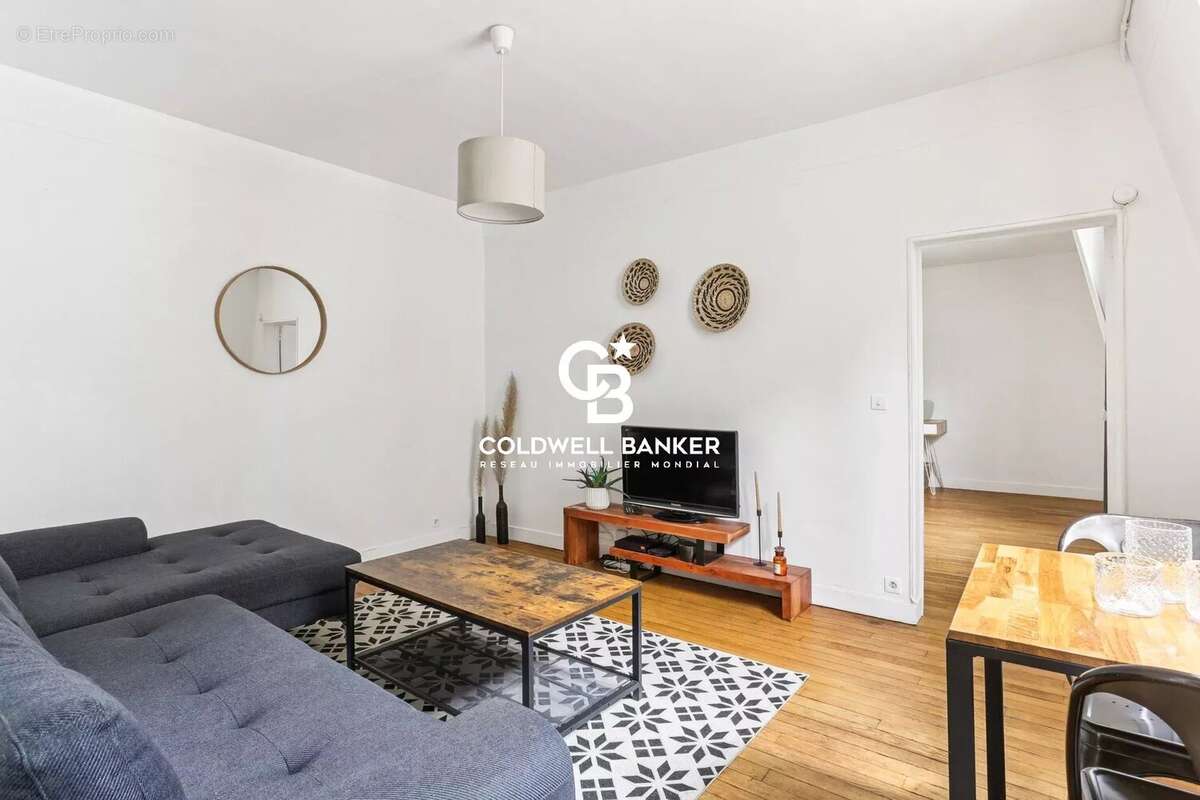 Appartement à PARIS-7E