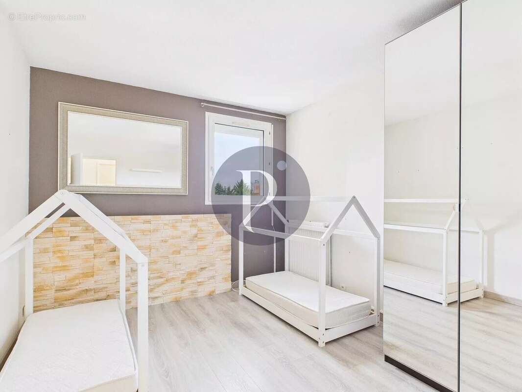 Appartement à LE PLESSIS-ROBINSON