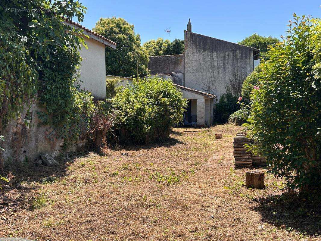  OPPORTUNITÉ À CONDOM – Maison de 130 m² avec jardin privé et double parking - photo 8