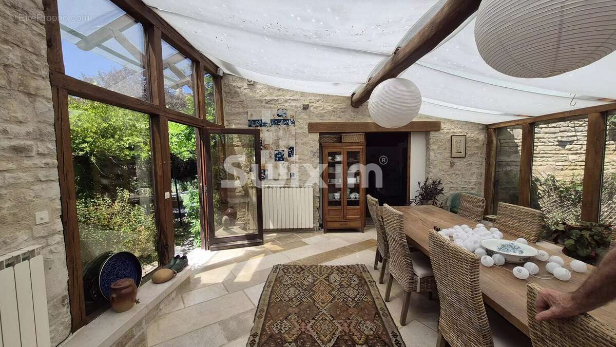 Deux Maisons de caractère réunies par une véranda de 60 m² - photo 9