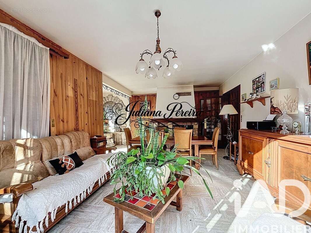 Photo 9 - Maison à EPONE