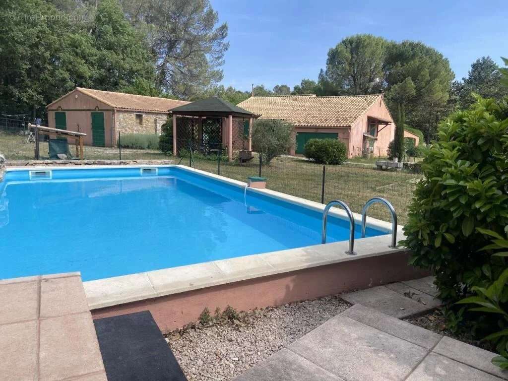 Maison à TOURVES