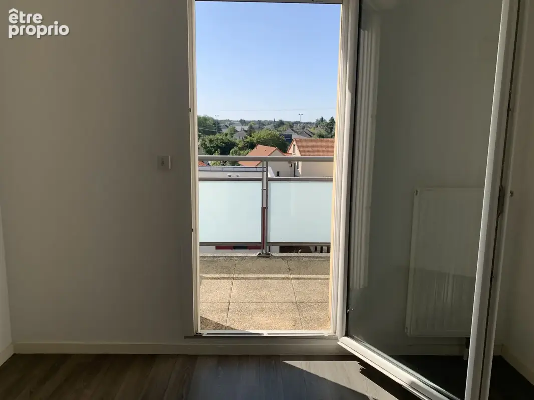 A Vendre appartement T4 de 86M2 - 3ème et dernier étage - CHAMBRAY LES TOURS - photo 7
