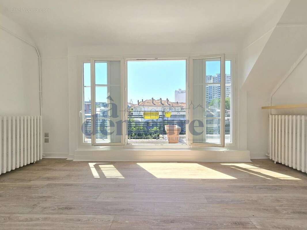 Appartement à ISSY-LES-MOULINEAUX