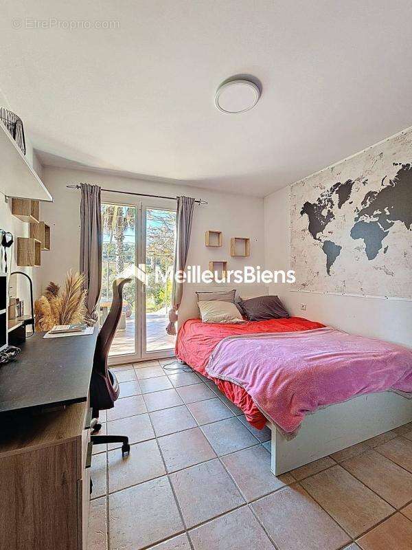 Maison à LE CASTELLET