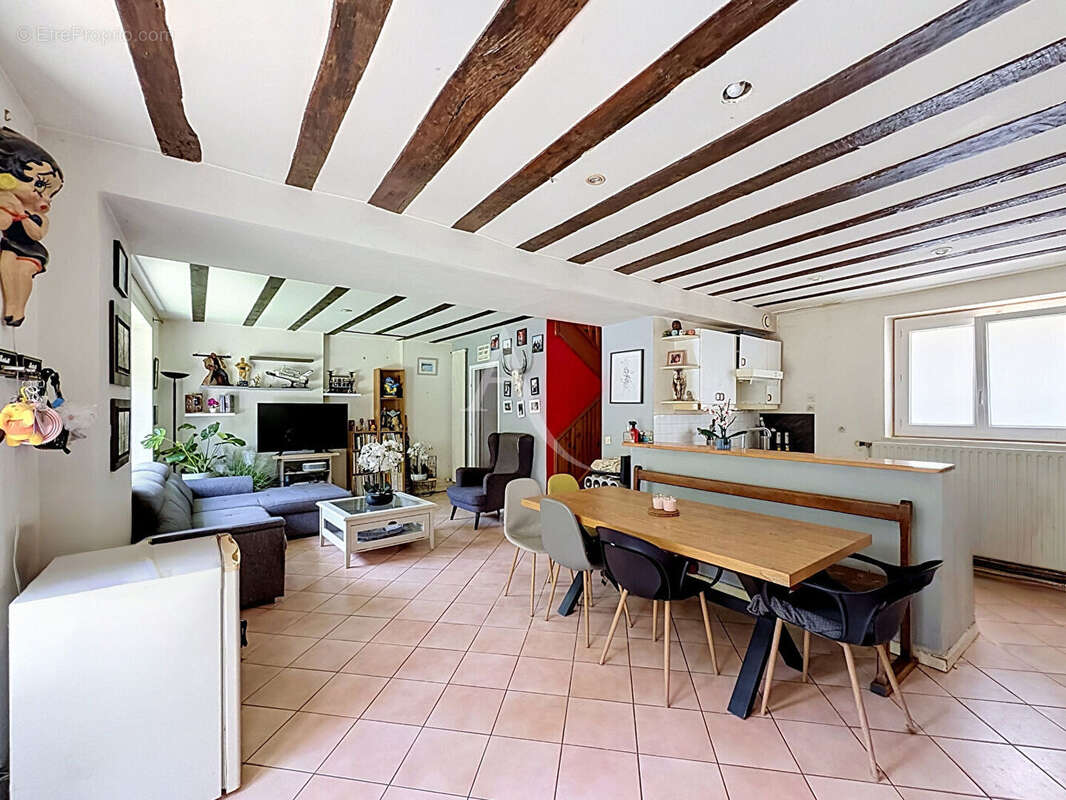 Maison à VARREDDES