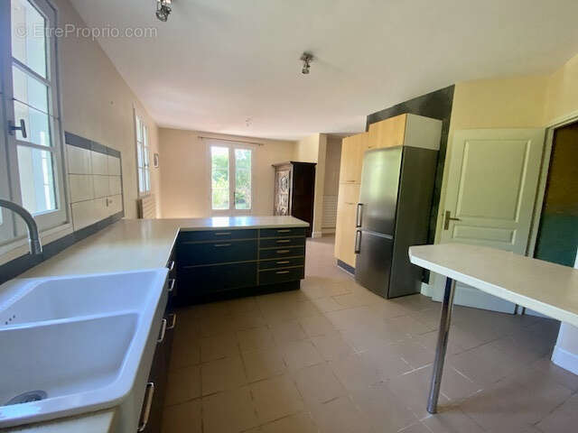 Maison 8 pièces (200m2), jardin à Auch - photo 2