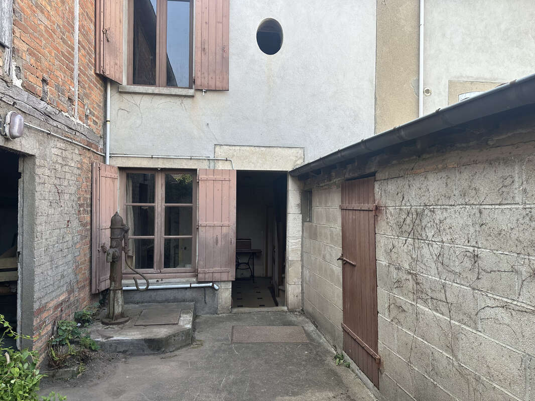 Maison de bourg 4 chambres   Proche commerces ! - photo 17