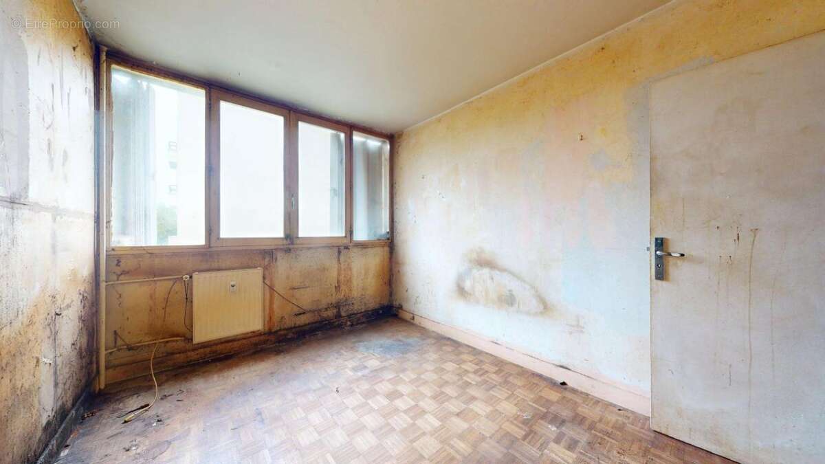 Appartement à LE PLESSIS-TREVISE