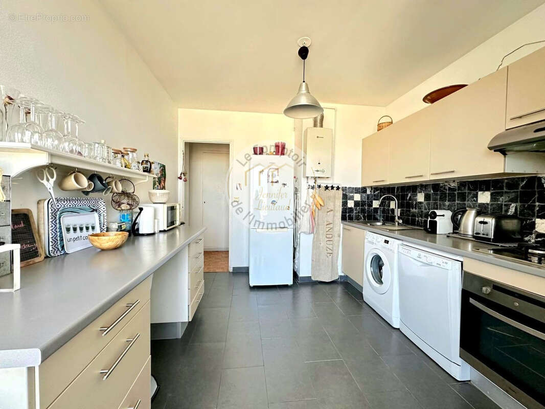 Appartement à MARSEILLE-9E