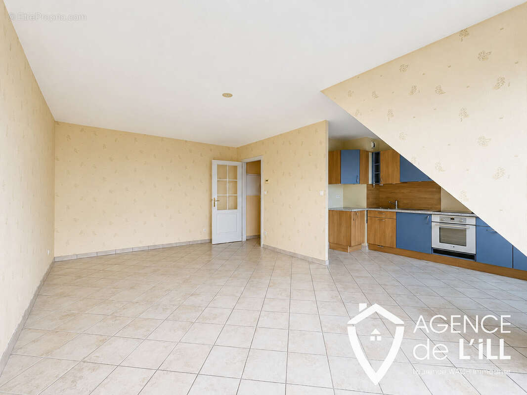 Appartement à CHATENOIS