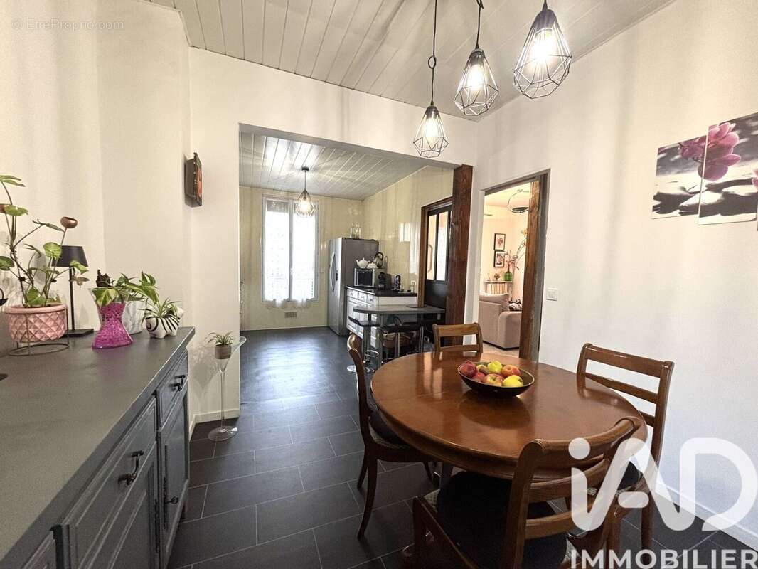 Photo 7 - Maison à VILLEMOMBLE