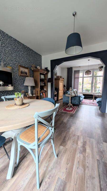 Maison à HELLEMMES-LILLE