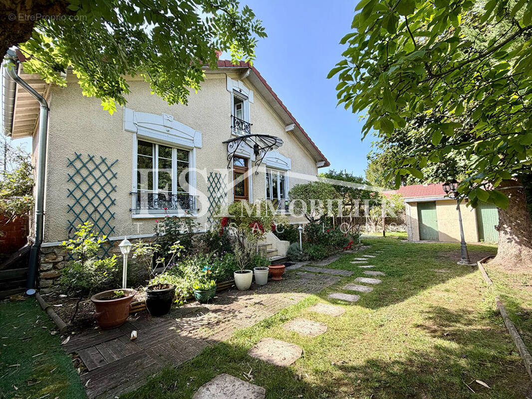 Maison à SAINT-LEU-LA-FORET