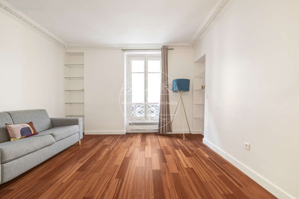 Appartement à PARIS-2E