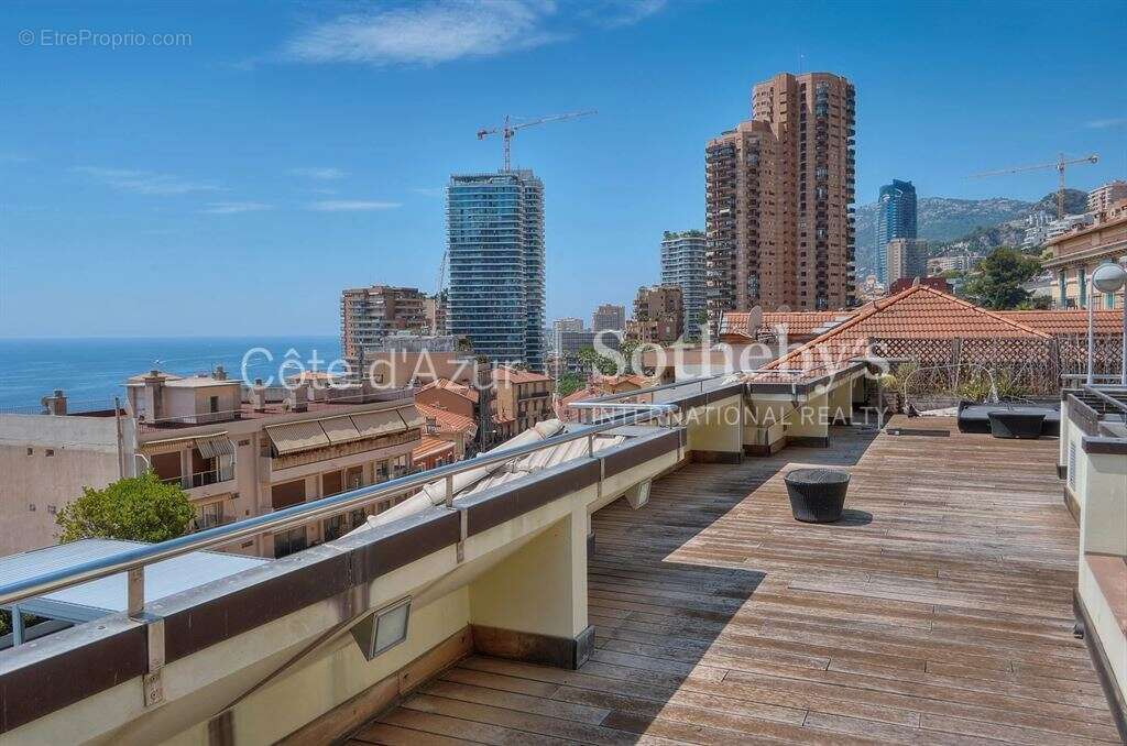 Appartement à ROQUEBRUNE-CAP-MARTIN