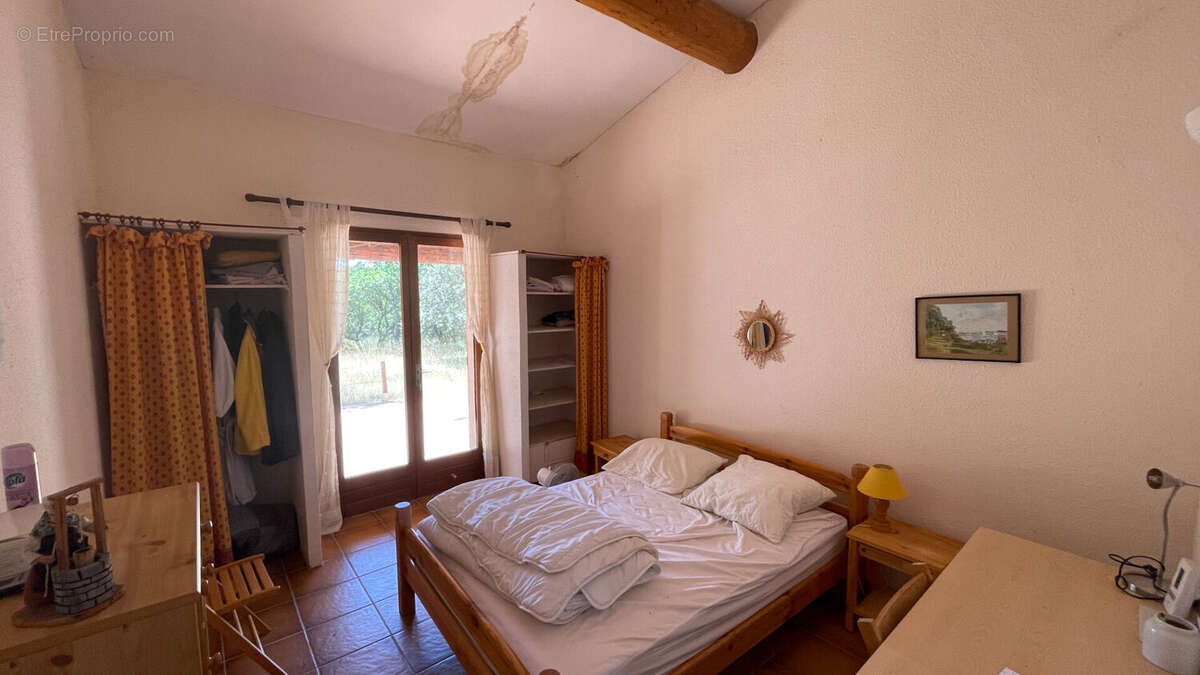 Exclusif  et rare sur le marché! Joli plain pied à Grignan avec piscine et vaste terrain. - photo 10