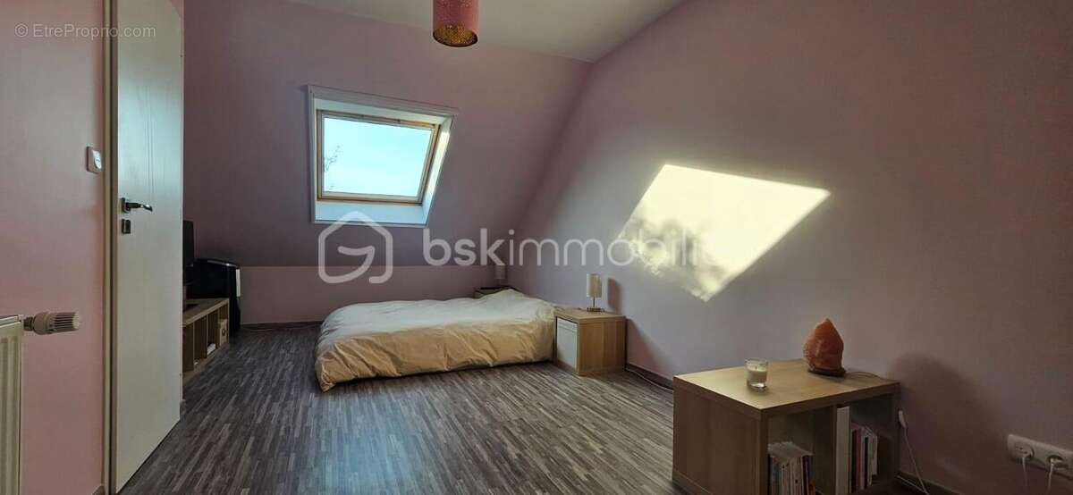 Maison à CINQ-MARS-LA-PILE