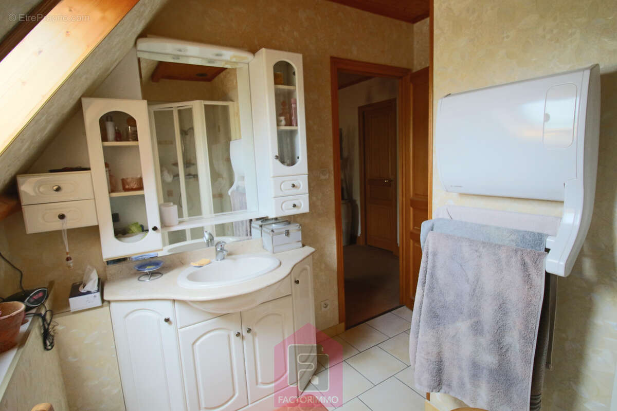 Maison familiale aux abords de Prayssac   Grand terrain et beau potentiel à exploiter ! - photo 19