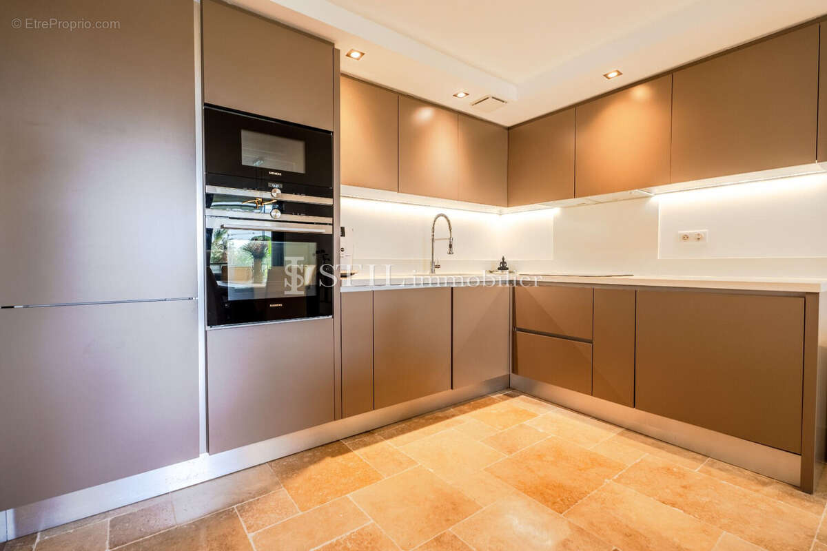 Appartement à LES ISSAMBRES