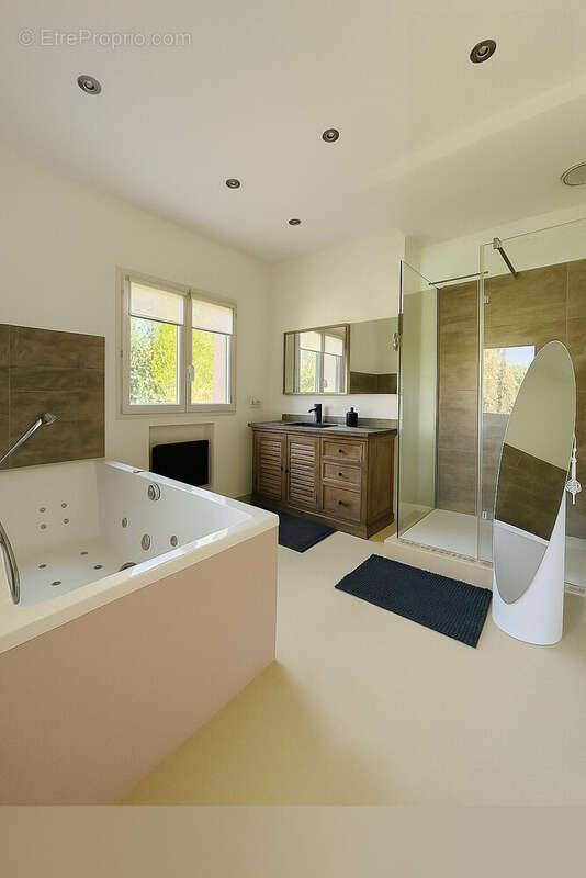 Maison à MOUGINS
