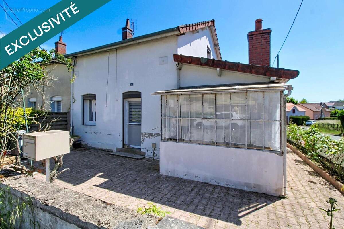 Maison 77 m² à Montceau-Les-Mines  - photo 7