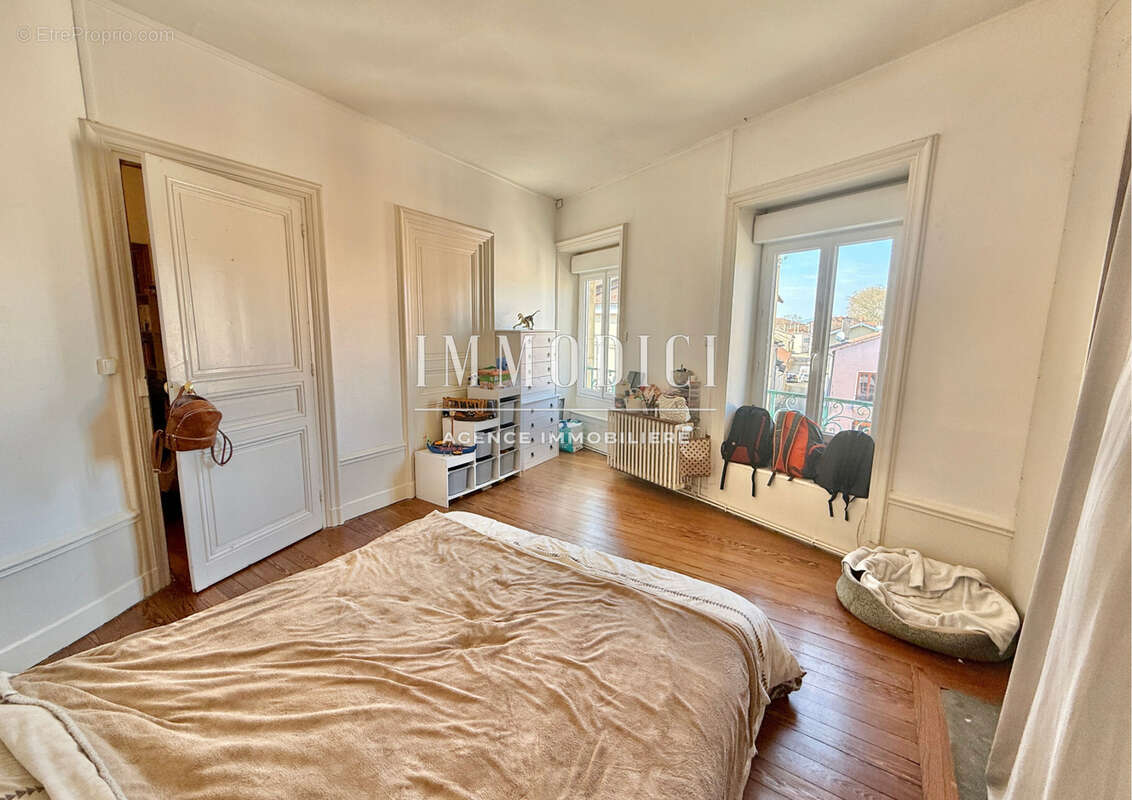Appartement à THOISSEY