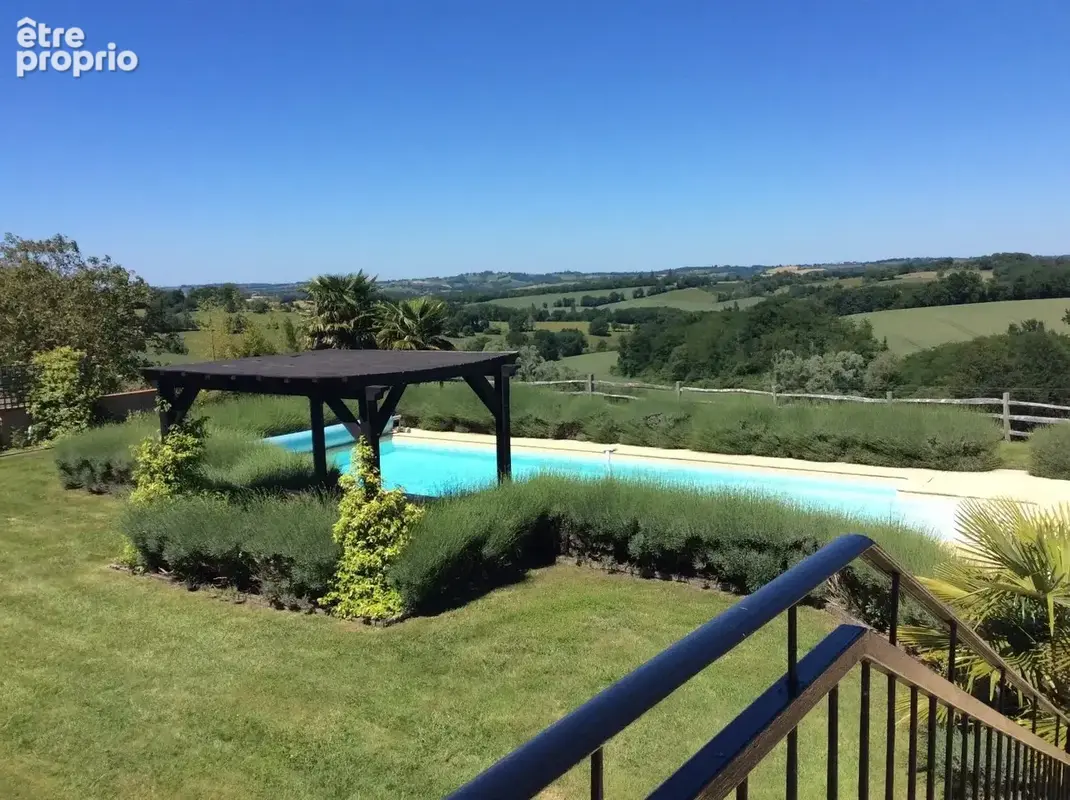 Belle maison de campagne avec piscine et vues - photo 3