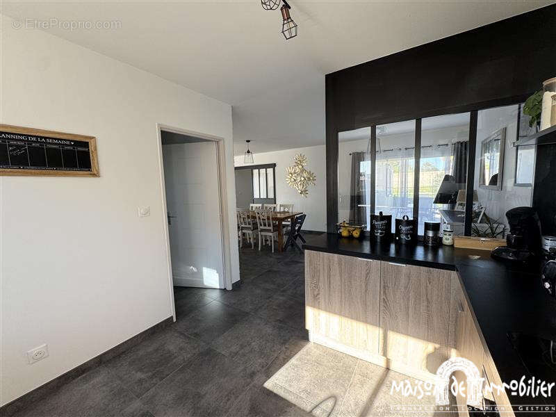 Maison à BOURG-CHARENTE