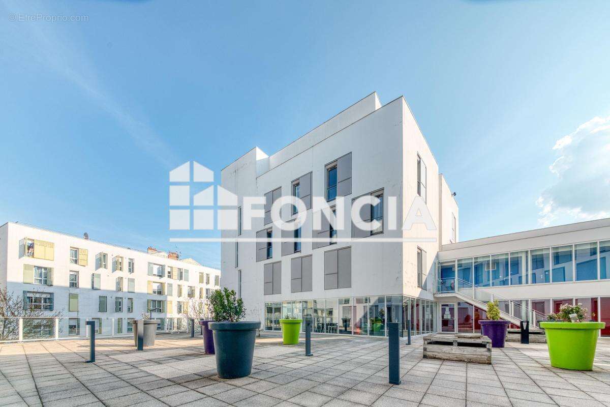 Vente - Appartement en résidence services - Studio - 18,37 m² - - photo 16