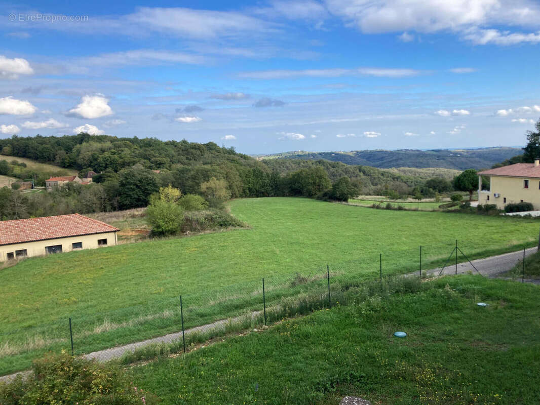 vue - Maison à SAINT-PIERRE-LAFEUILLE