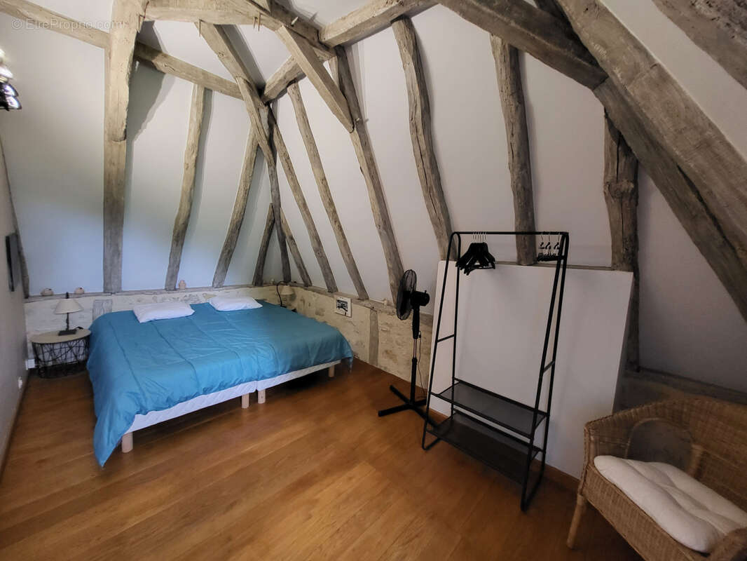 Maison quercynoise avec jardin et dépendance - photo 7