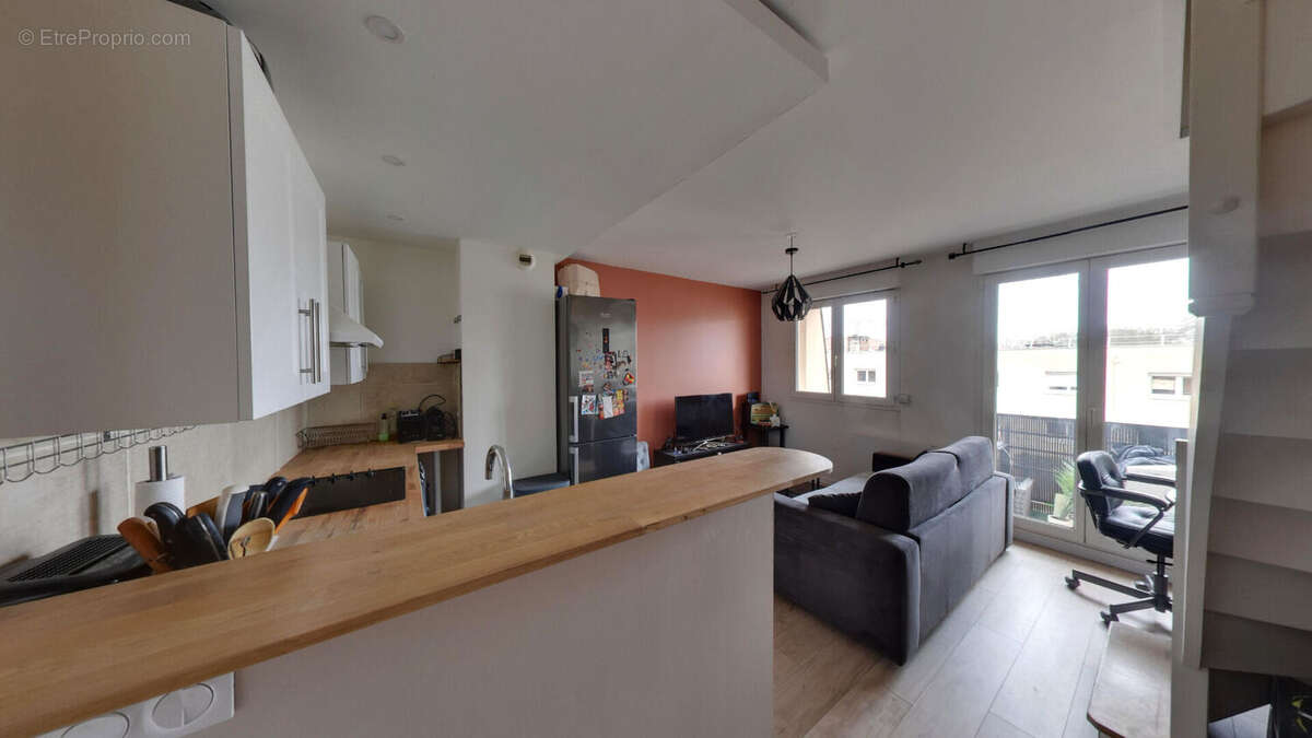 Appartement à LA QUEUE-EN-BRIE