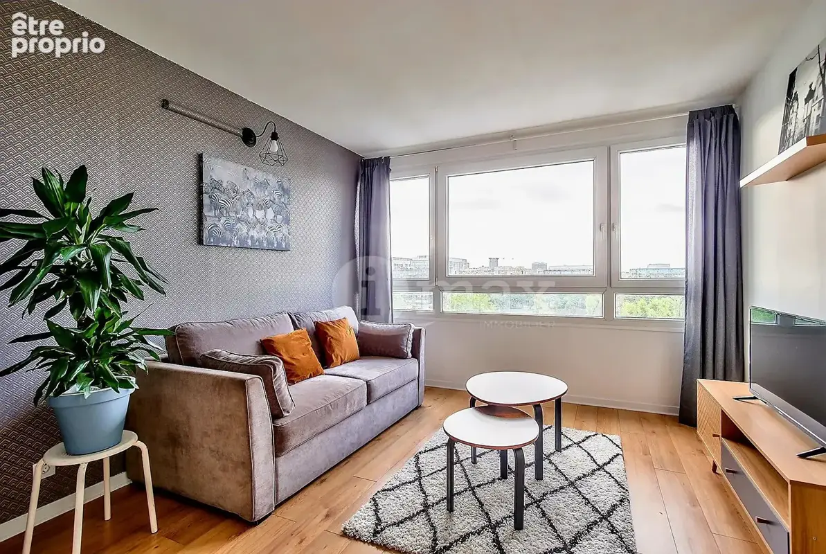 Appartement à COURBEVOIE