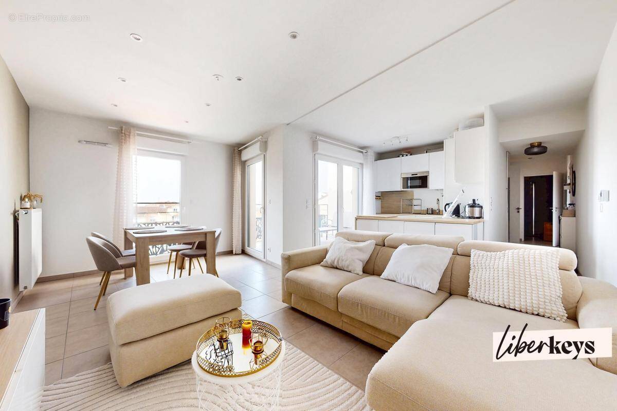Appartement à SAINT-LAURENT-DE-MURE