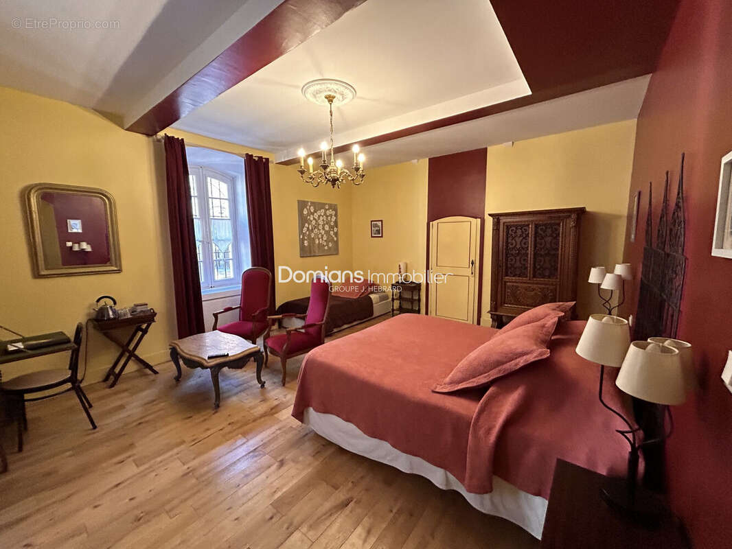 Maison 310 m² à Villefranche-De-Conflent  - photo 6