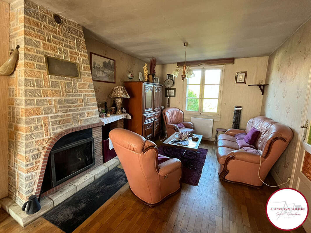 Maison à SAINT-AMAND-MONTROND