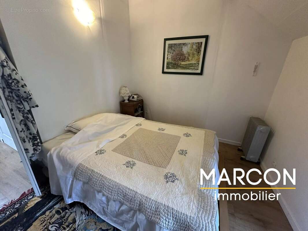 Appartement à VAREILLES