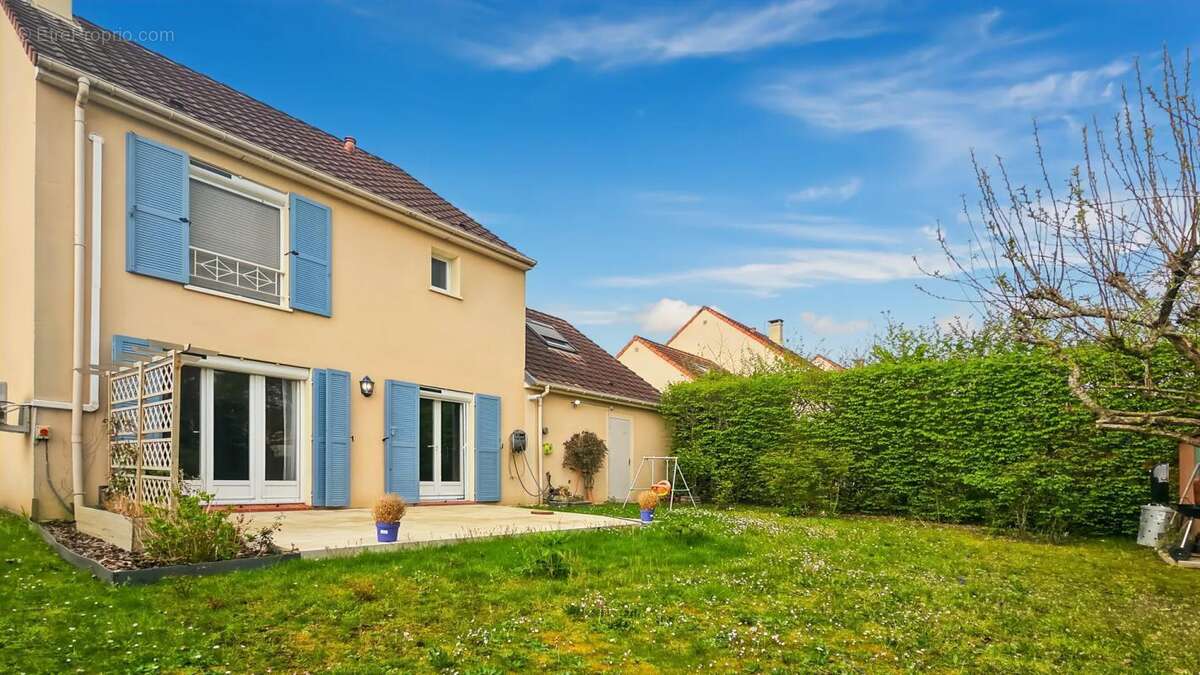 Maison à LONGPONT-SUR-ORGE