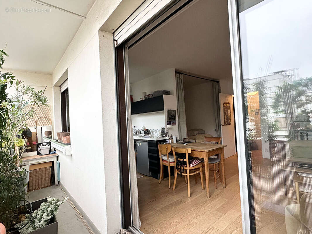 Appartement à PARIS-18E
