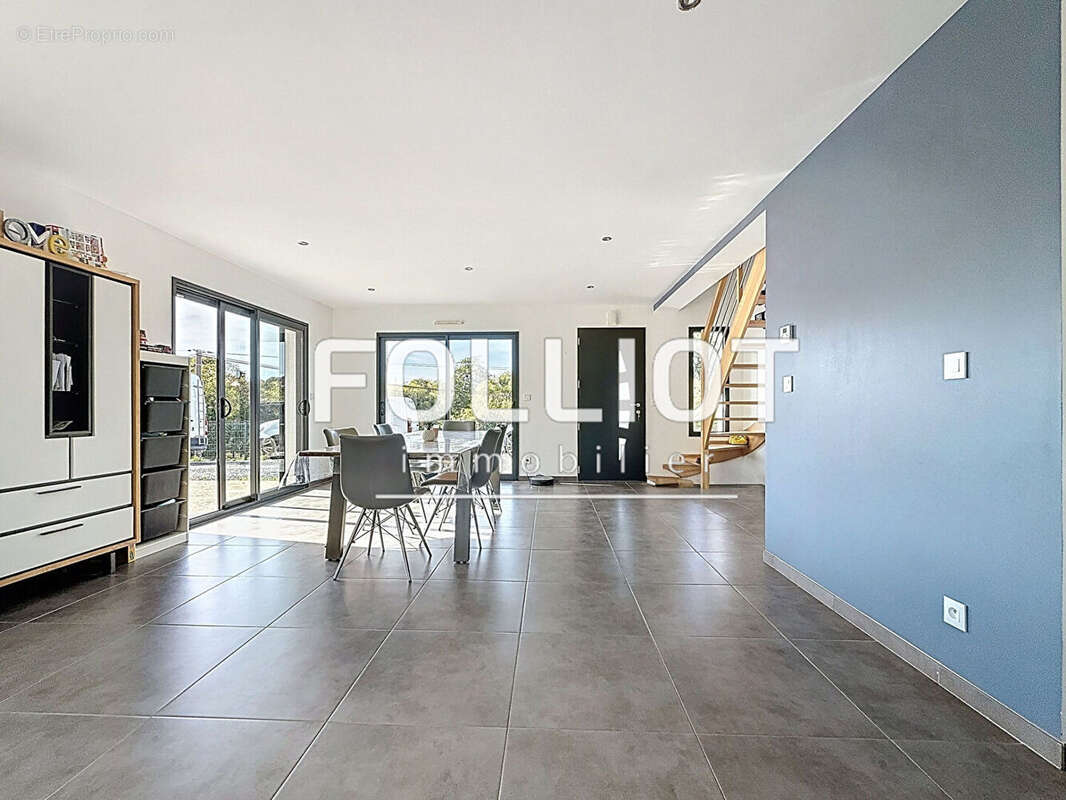 Maison à PIERREVILLE