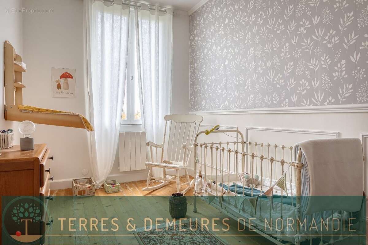 Maison à FONTAINE-EN-BRAY