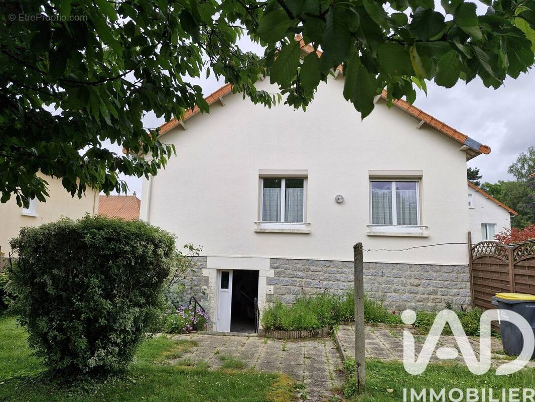 Photo 1 - Maison à COMBOURG