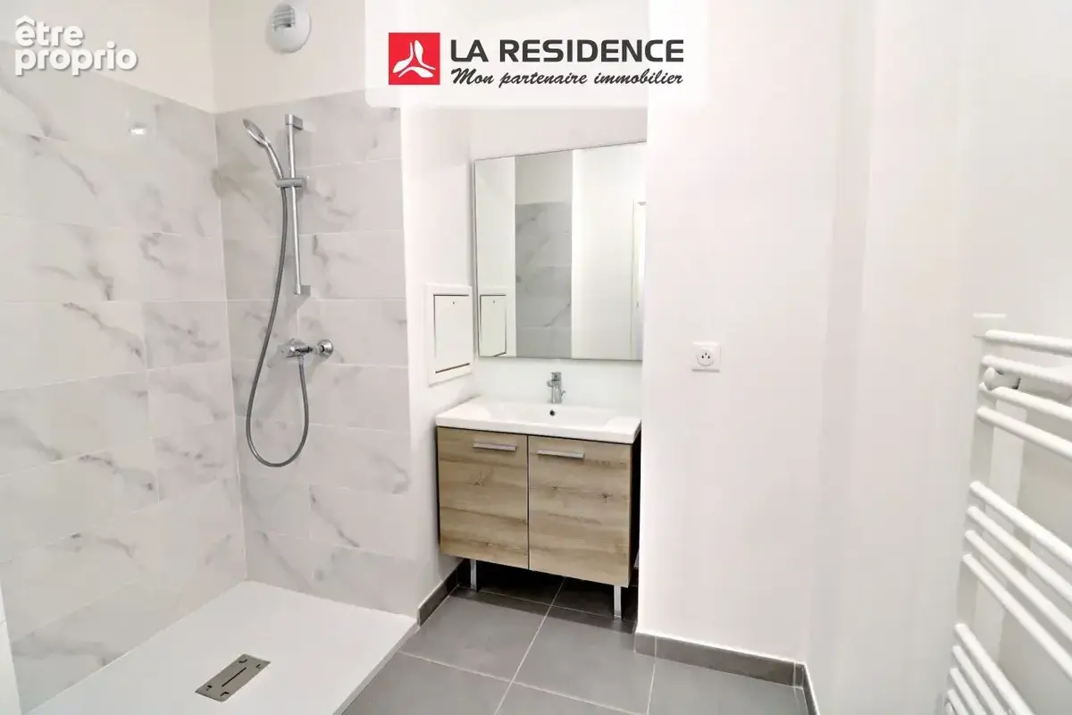 Appartement 60 m² à Deville-Les-Rouen  - photo 8