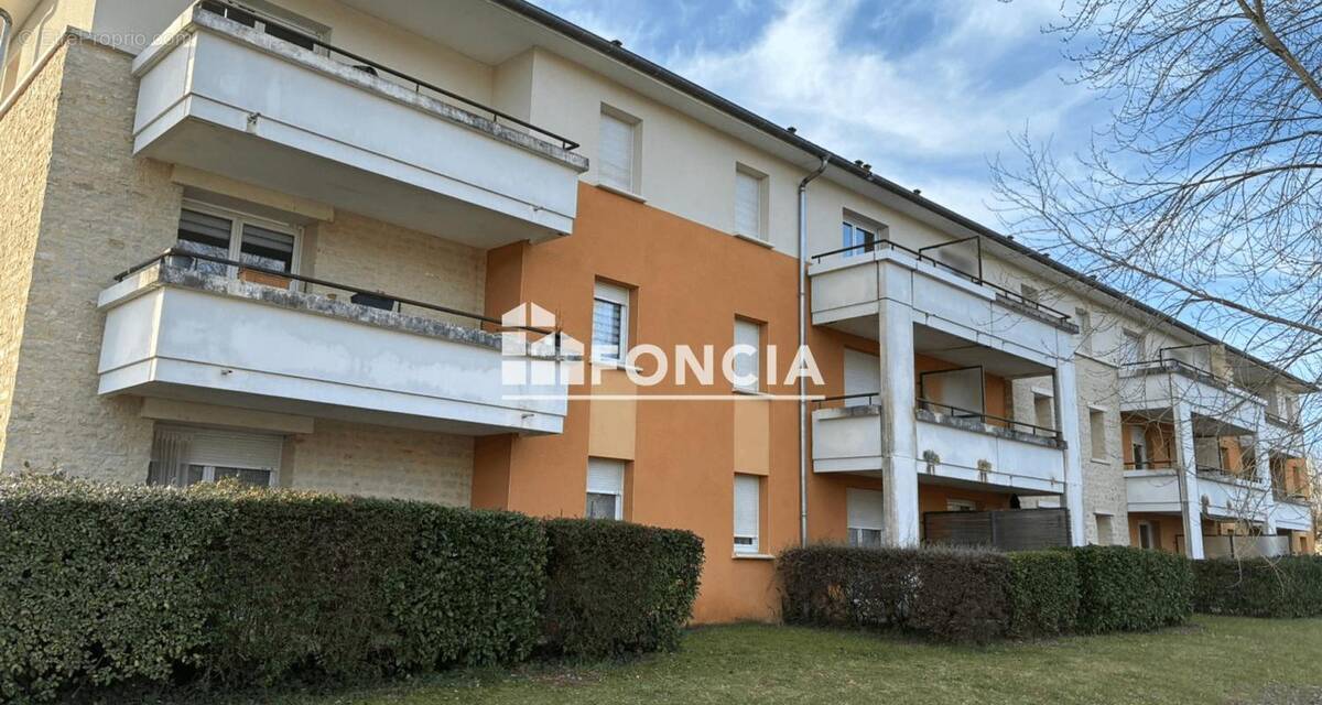 Appartement à GOURDON