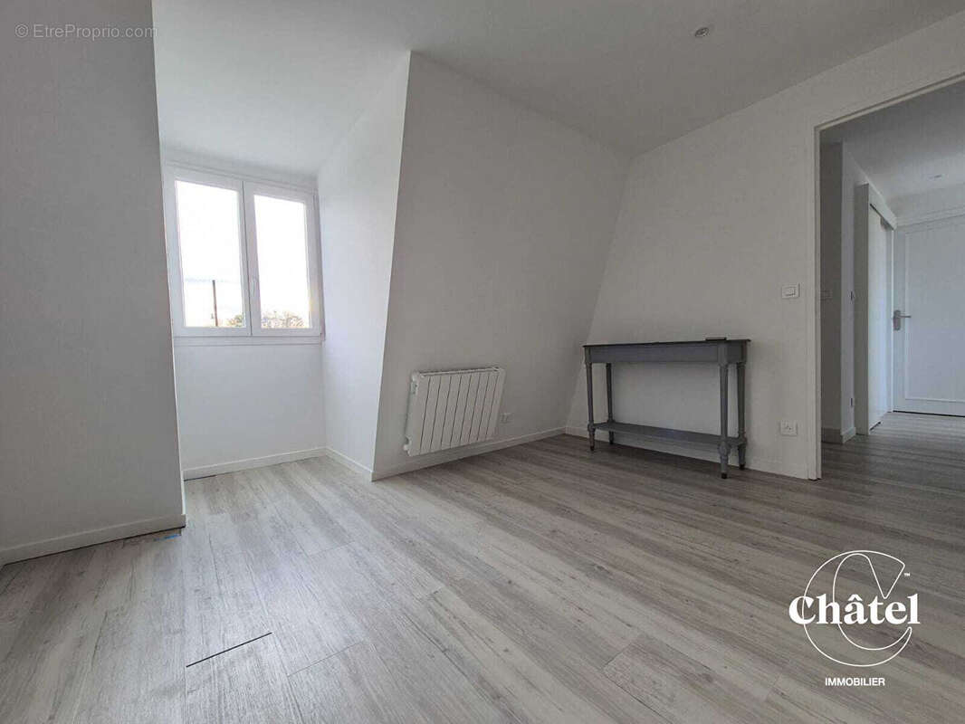 Maison à SAINT-LEU-D&#039;ESSERENT