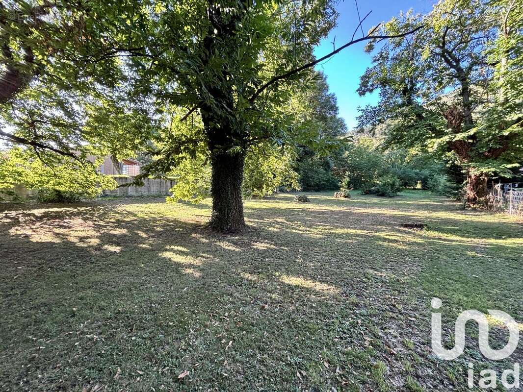 Photo 6 - Terrain à MONTPEZAT-SOUS-BAUZON