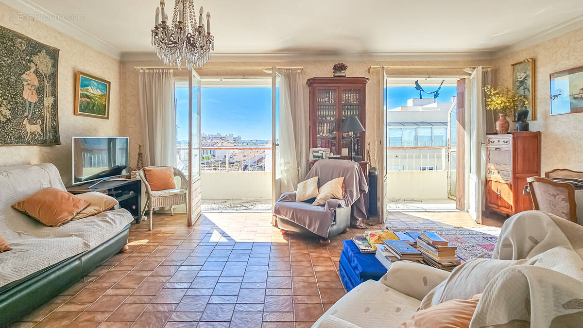 Appartement à HYERES