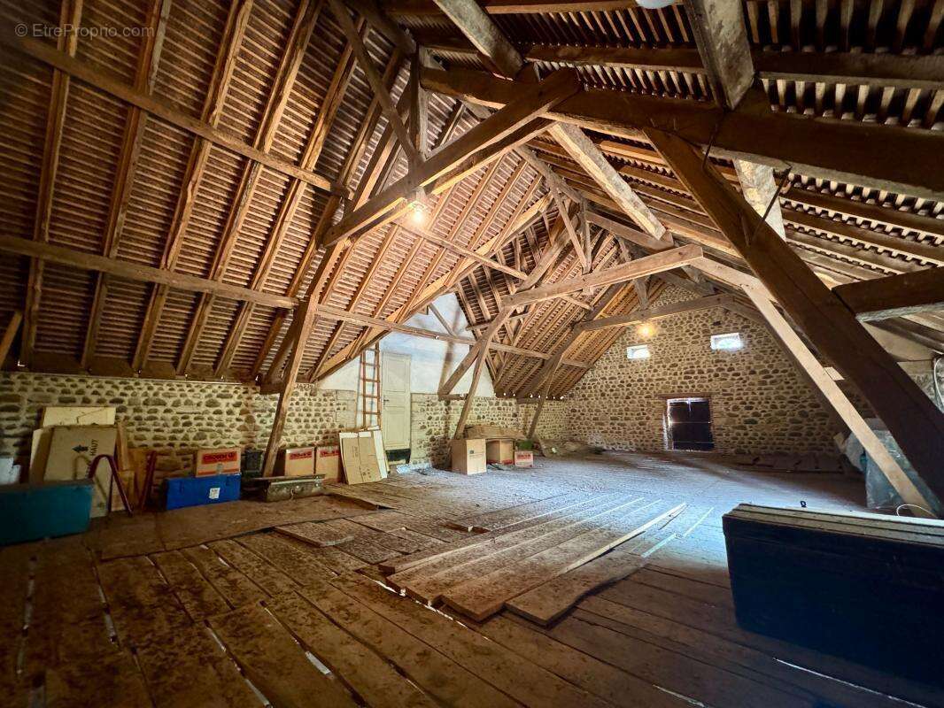 Maison à LASCLAVERIES